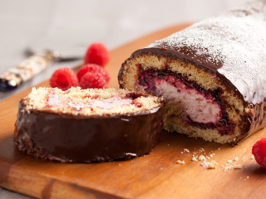 Bûche de Noêl à la framboise et au chocolat